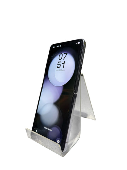 Samsung Galaxy Z Flip 5 256GB - Unlocked - 2 year warranty Black