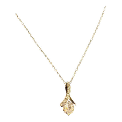 Silver chain with pendant Approx 58CM *Collection Only*