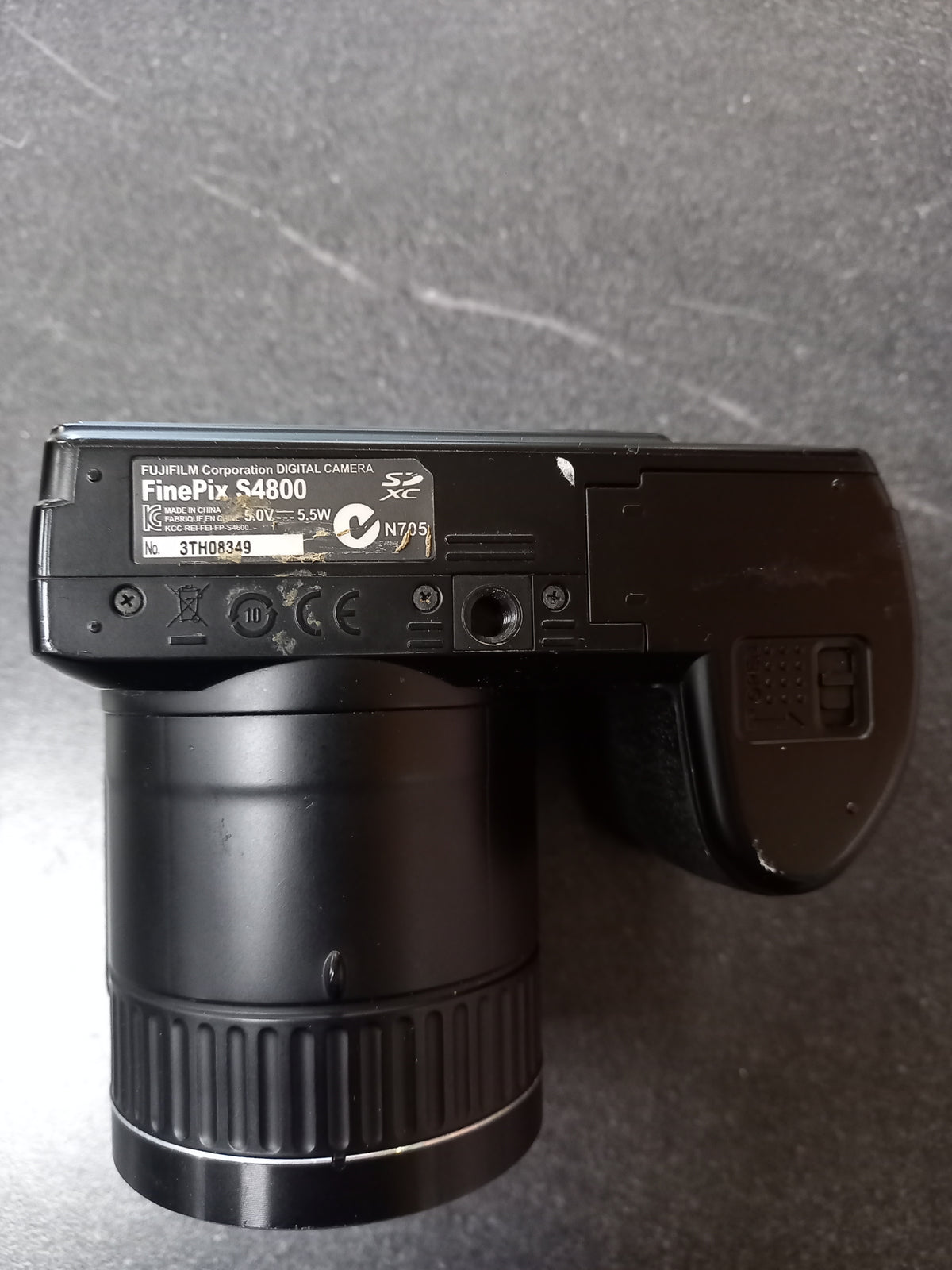 Fujifilm FinePix S4800 16MP Digital Camera 30x Optical Zoom 3.0