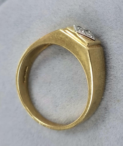18ct Gold Ring Size S