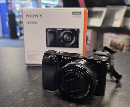 Sony Alpha A6000 Mirrorless Digital Camera 24.3MP + 2 batteries