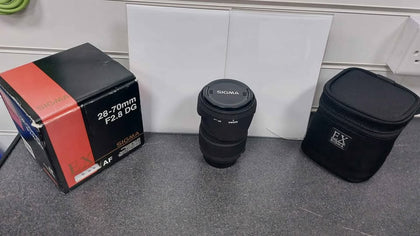 Sigma 28-70mm f/2.8 EX DG (nikon) with case & box in good condition