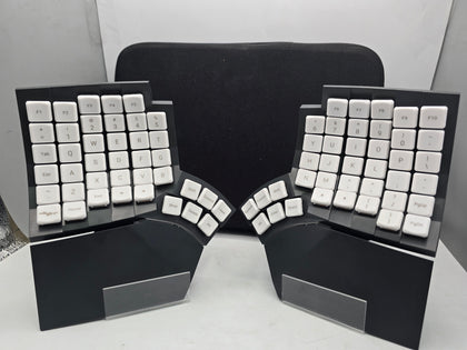 MO ERGO GLOVE 80 KEYBOARD WITH CASE