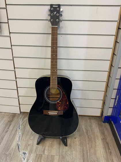 YAMAHA GUITAR