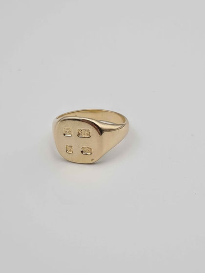 9ct Yellow Gold Signet Ring With Hallmarks - 6.75 Grams - Size T - Made In London
