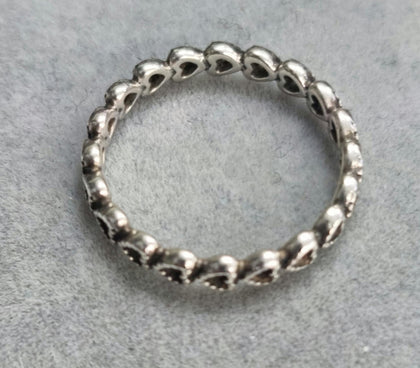 Pandora Band Of Hearts Ring Size 