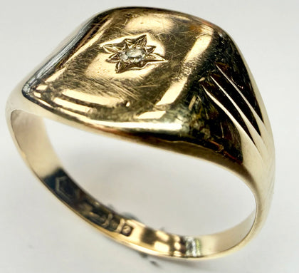 9ct yellow gold signet ring with stone size Q