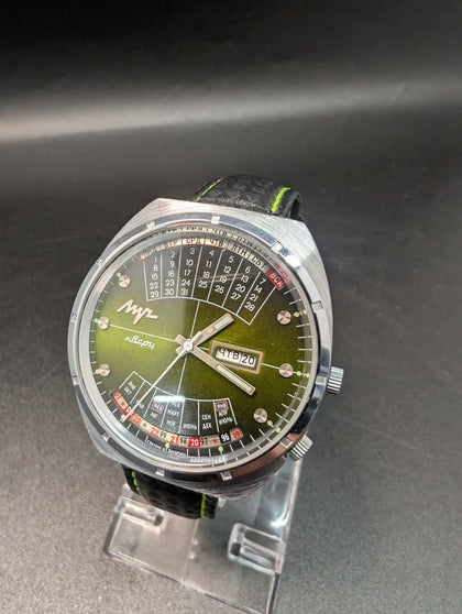 Rare Vintage LUCH Cal. 2350 Multi-level Calendar USSR Made Watch