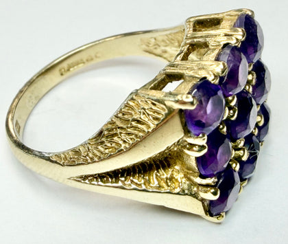 9ct yellow gold cluster ring with purple stones size N