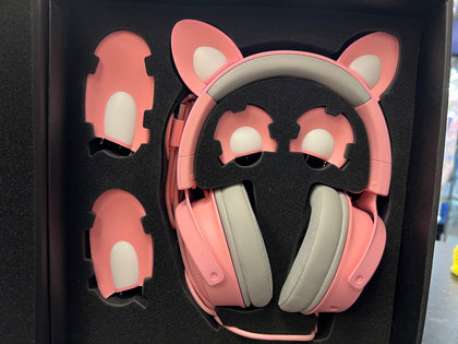 RAZER KRAKEN KITTY V2 PRO HEADSET **NEEDS MIC** LEIGH STORE.