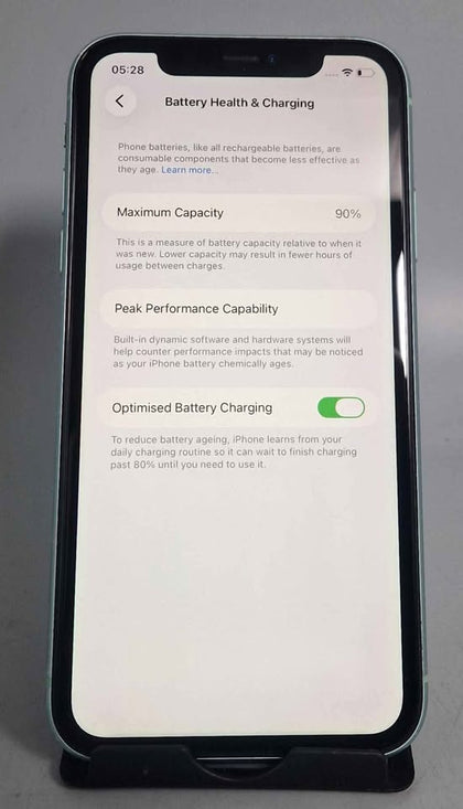 Apple iPhone 11 64GB Green, Unlocked 90%Bh