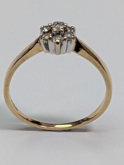 18ct gold  7 stone diamond ring