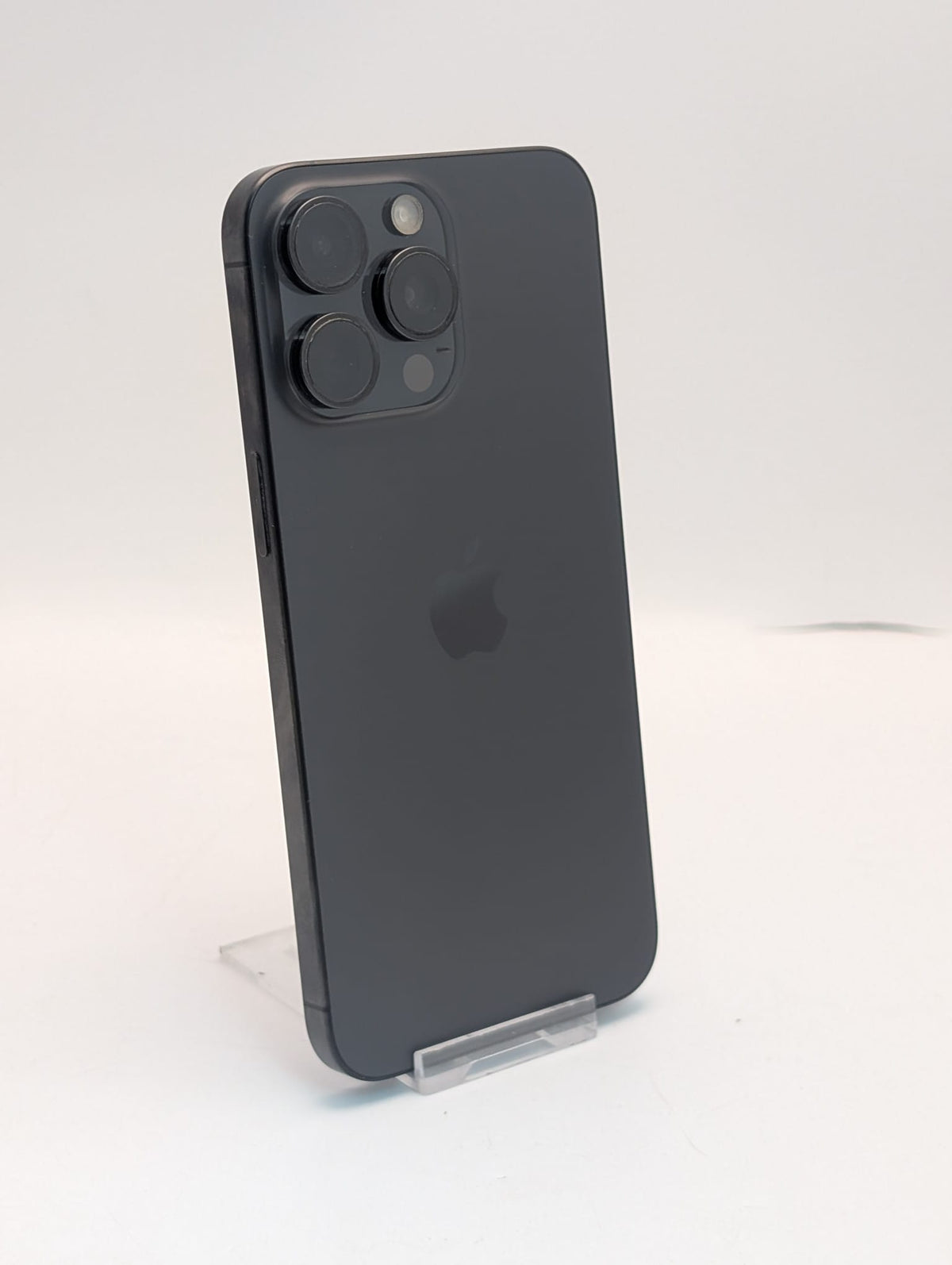 Apple iPhone 15 Pro Max - 256GB - 86% Battery Health - Read