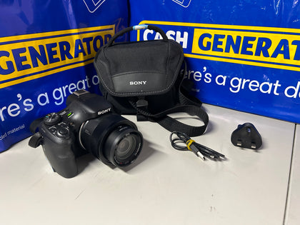 Sony cybershot dsc-hx400v with charger and bag