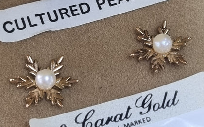 9ct gold pearl earrings