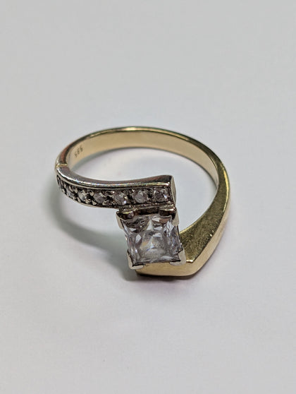 14CT CZ Ring - Size N 1/2