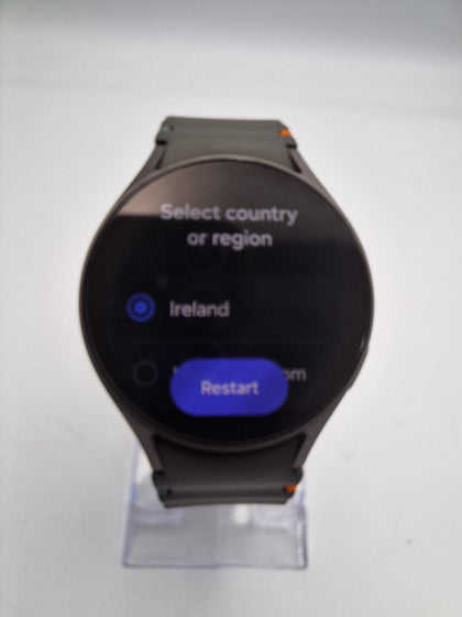 Samsung Galaxy Watch 7 40mm green strap smartwatch BOXED