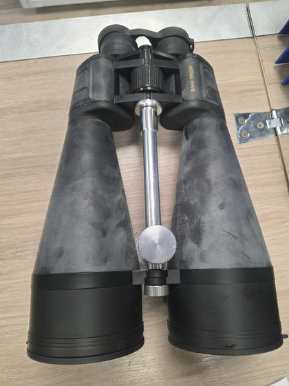 Nipon 20x80 binoculars with tripod