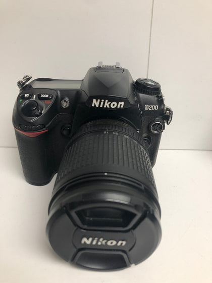 Nikon D200 10.2mp Digital Slr with 18-135mm lens