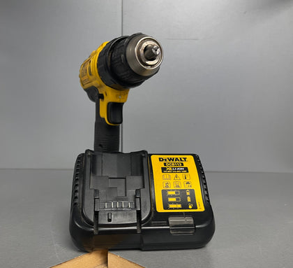 DeWalt DCD776D1T-GB 18V Li-Ion Cordless Drill with 1.5Ah Battery and Charger