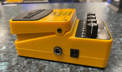 Behringer Ultra Chorus Guitar Pedal