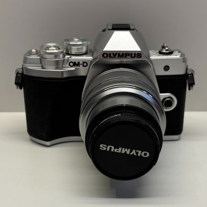 Olumpus OM-D E-M10 III Digital Camera 16.1MP Model IM006