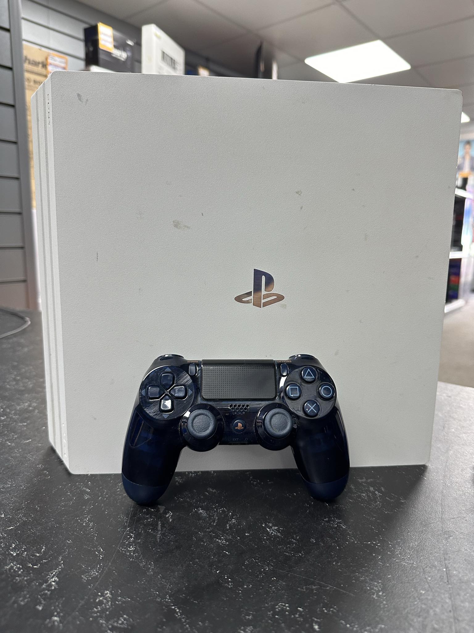 500 Million Limited hotsell Edition Dualshock 4 Controller