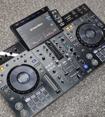 Pioneer DJ XDJ-RX3 2-Channel All-in-One DJ Controller Performance System 194744660009