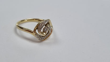 14CT GOLD DIAMOND ROSE RING SIZE M1/2