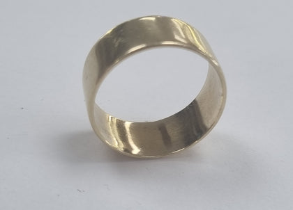 9CT GOLD RING SIZE M