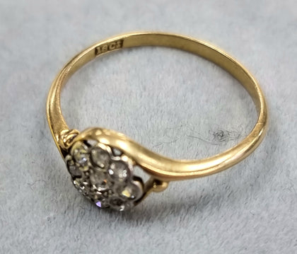 18ct Gold Diamond Ring Size 