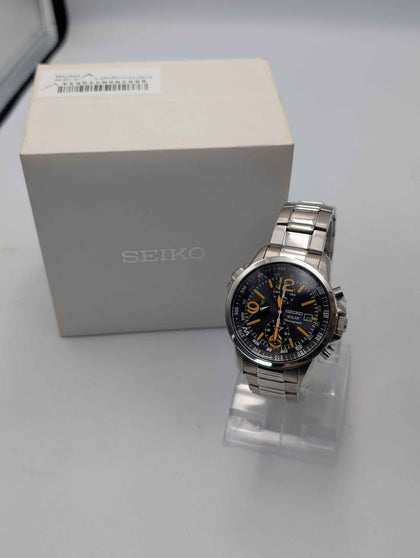 SEIKO Chronograph V172-0AG0 Solar Mens Chronograph Watch - Boxed With Steel Bracelet