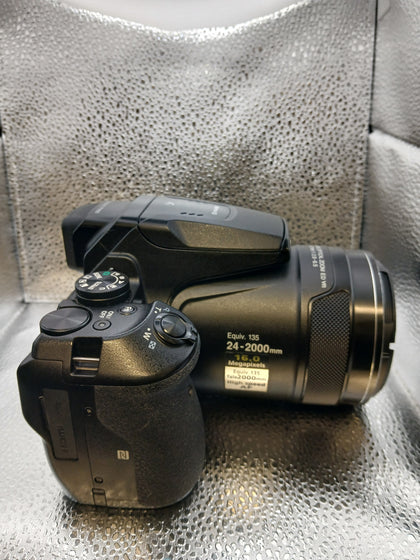 Nikon Coolpix P900 with 83x wide optical lens