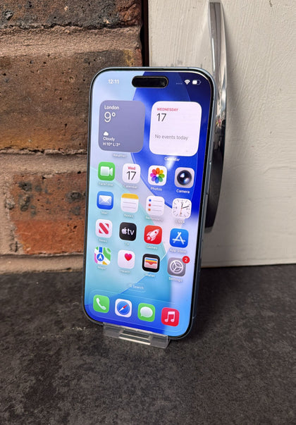 Apple iPhone 17 256GB Blue **100% BH / LTD Apple Warranty**