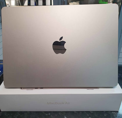 Apple MacBook Air 2022 13.6in M2 (8-CPU 8-GPU), 16GB, 256GB - Starlight