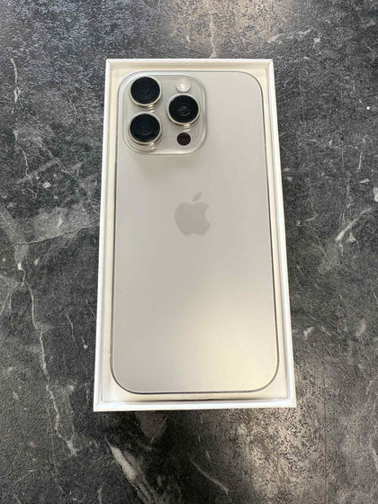 Apple iPhone 16 Pro - Unlocked / 128GB - Natural Titanium