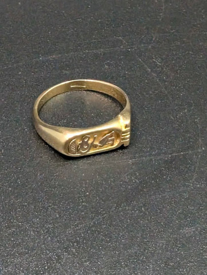 18ct Yellow Gold Ring With Egyptian Hieroglyphs - Size V - 6.34 Grams