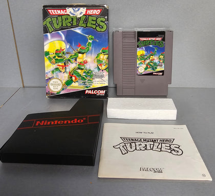 NINTENDO ENTERTAINMENT SYSTEM NES TEENAGE MUTANT HERO TURTLES GAME BOXED