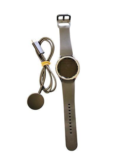 Samsung Galaxy Watch6 Classic 43mm Bluetooth - Silver | R960