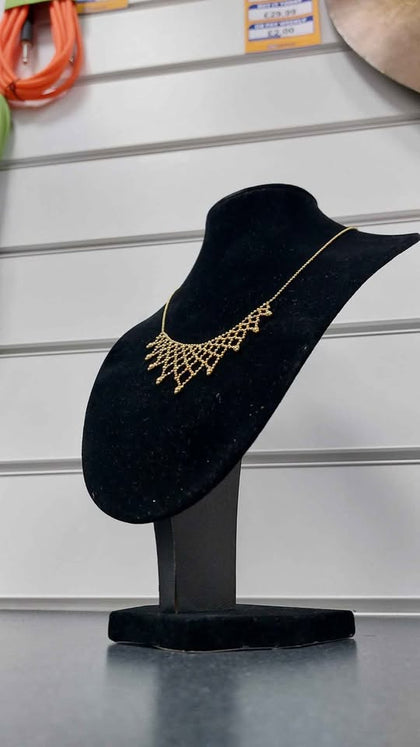 375 9K YELLOW GOLD HALL, BEAD CHAI. WITH WEB DESIGN, 18