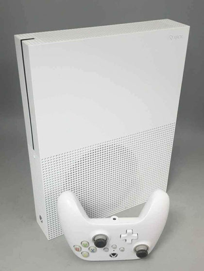 Xbox One S Console, 500GB, with third party controller. unboxed with leads..