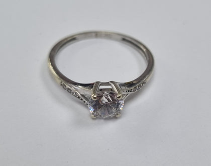 9ct White Gold Ring cz stone size O1/2 LEYLAND