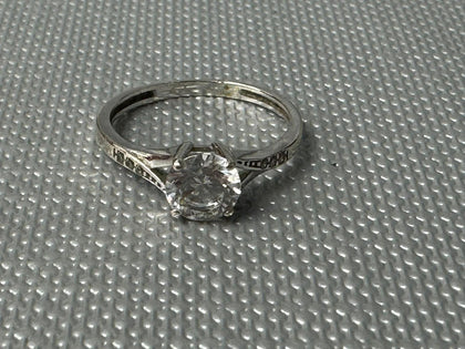Ladies White Gold 9ct Ring with Cubic Zirconia