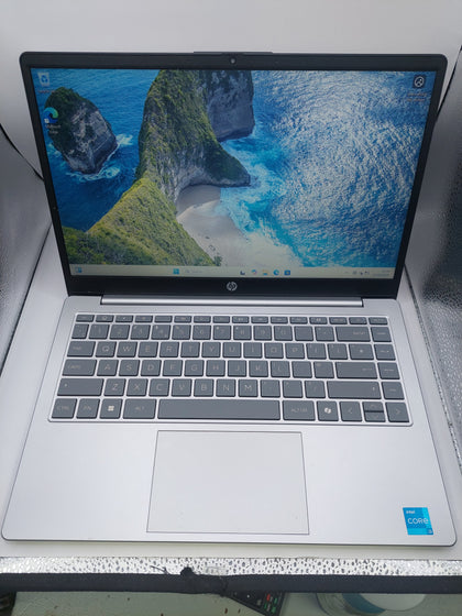 HP 14-EP05/i3-N305/8GB RAM/128GB SSD/15