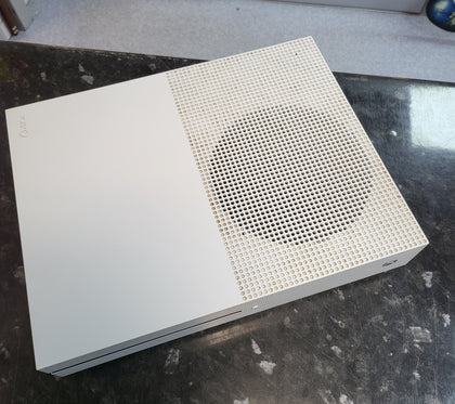 Xbox One S 1TB - White with Robot Controller