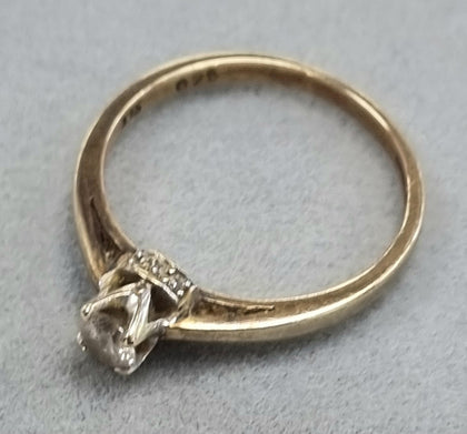 9ct GOLD DIAMOND RING 0.25ct