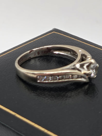 18 Karat Hallmarked womens ring , 3.1 grams 0.5 Carat Diamond ring . size J with box
