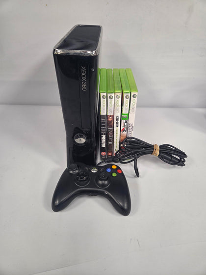 Xbox 360 Console 250Gb package (wired controller)