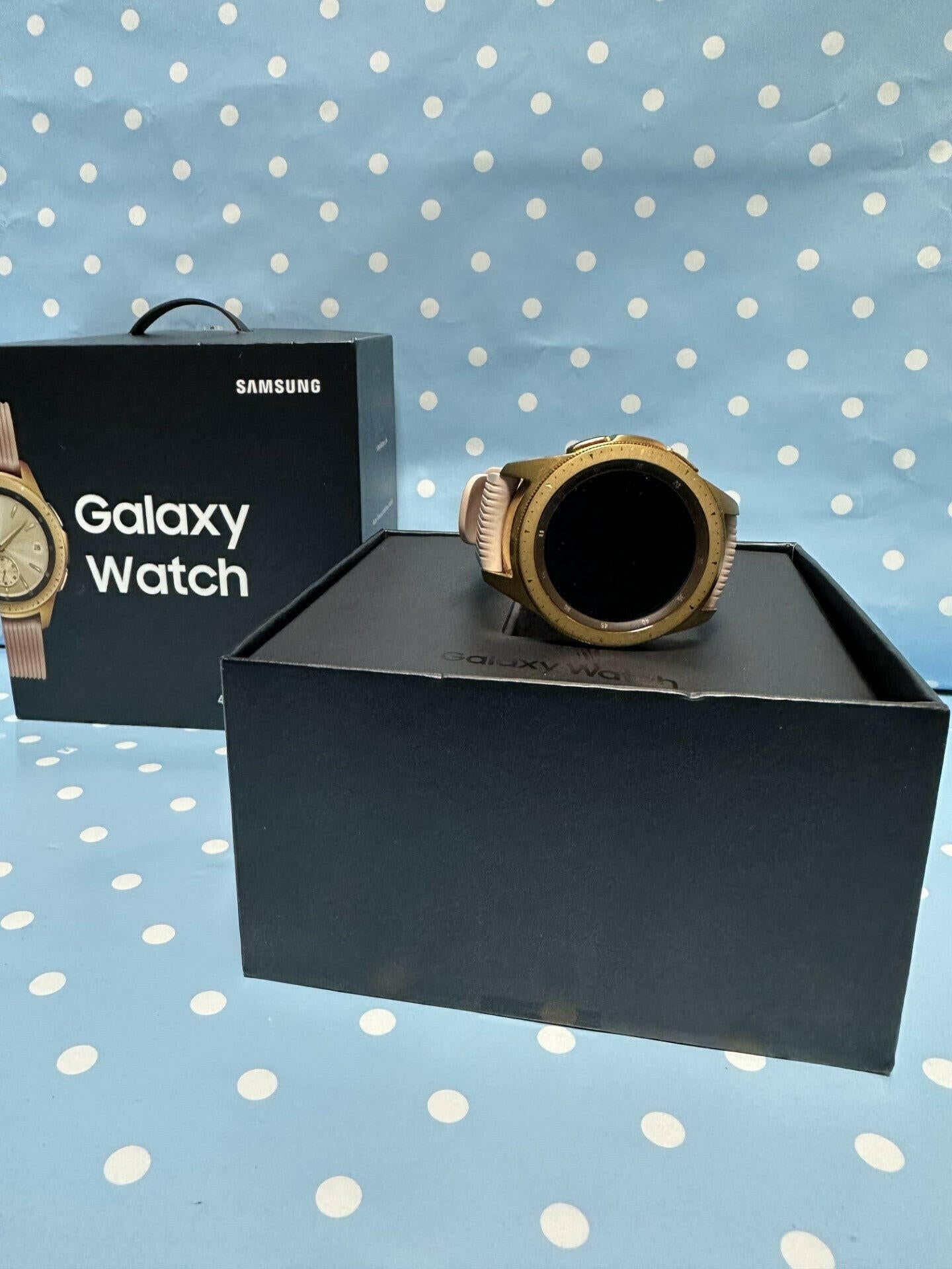 Samsung Galaxy Watch R810 - 42mm - Rose Gold - Boxed