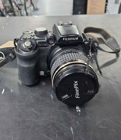 Fuji S9600 Digital Bridge Camera Fujifilm.